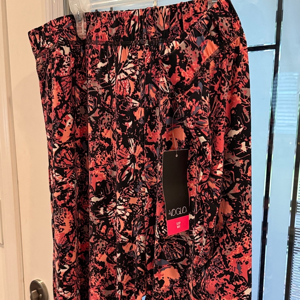 XOXO Bold Floral Skirt in Red and Black